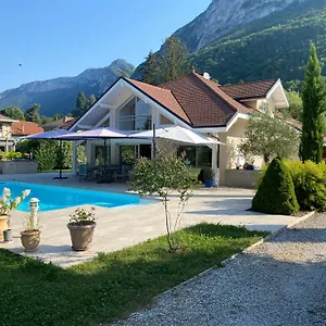 Independant 3 Etoiles Dans Au Bord Du Annecy , Veyrier-du-Lac France